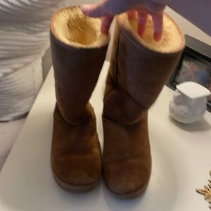 Ugg’s size 7